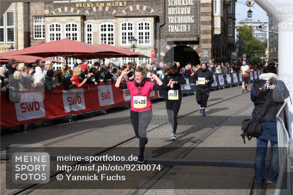 05.10.2025 - 20. swb-Marathon Bremen Yannick Fuchs http://msf.ph/oto/9230074 05.10.2025 10:59:49 Ziel 9473, 9991, 10209, 10420, 10760, 11267, 11456, 11720 meine-sportfotos.de