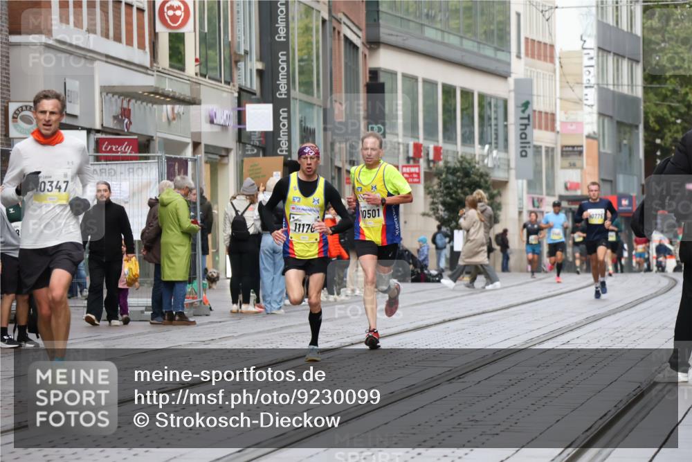 05.10.2025 - 20. swb-Marathon Bremen Strokosch-Dieckow http://msf.ph/oto/9230099 05.10.2025 10:37:25 Ziel 10347, 10501, 10775, 11176, 11465, 10347, 10501, 10775, 11176, 11465 meine-sportfotos.de