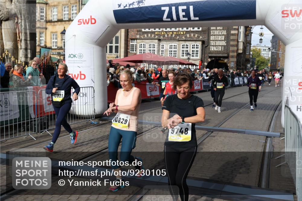 05.10.2025 - 20. swb-Marathon Bremen Yannick Fuchs http://msf.ph/oto/9230105 05.10.2025 11:02:29 Ziel 9748, 10093, 10130, 10194, 10821, 10829, 10982, 10983, 11340, 11386 meine-sportfotos.de