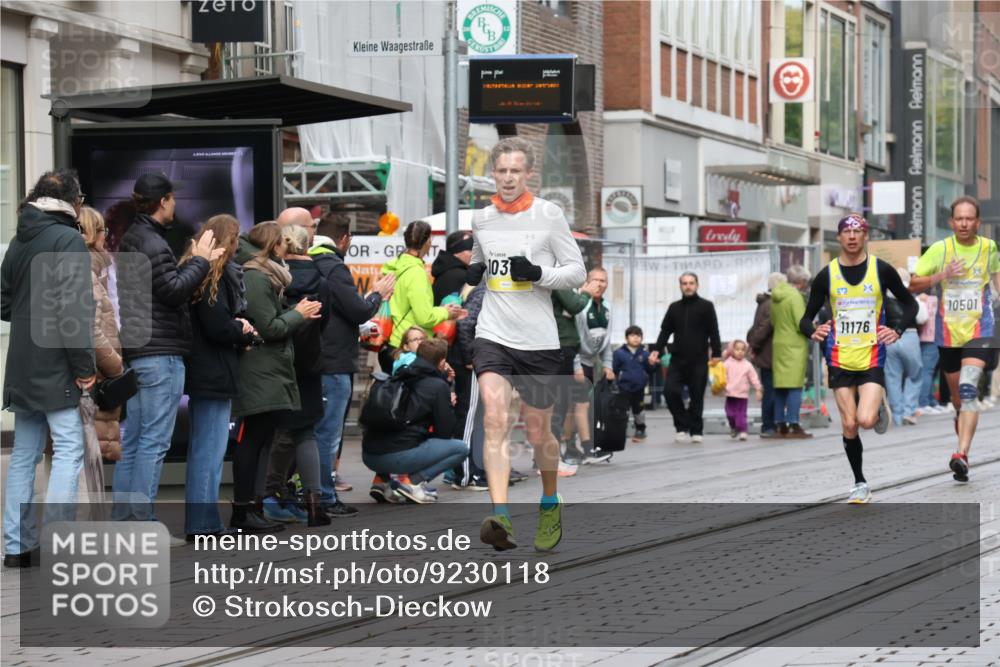 05.10.2025 - 20. swb-Marathon Bremen Strokosch-Dieckow http://msf.ph/oto/9230118 05.10.2025 10:37:26 Ziel 10347, 10501, 10775, 11176, 11465, 10347, 10501, 10775, 11176, 11465 meine-sportfotos.de
