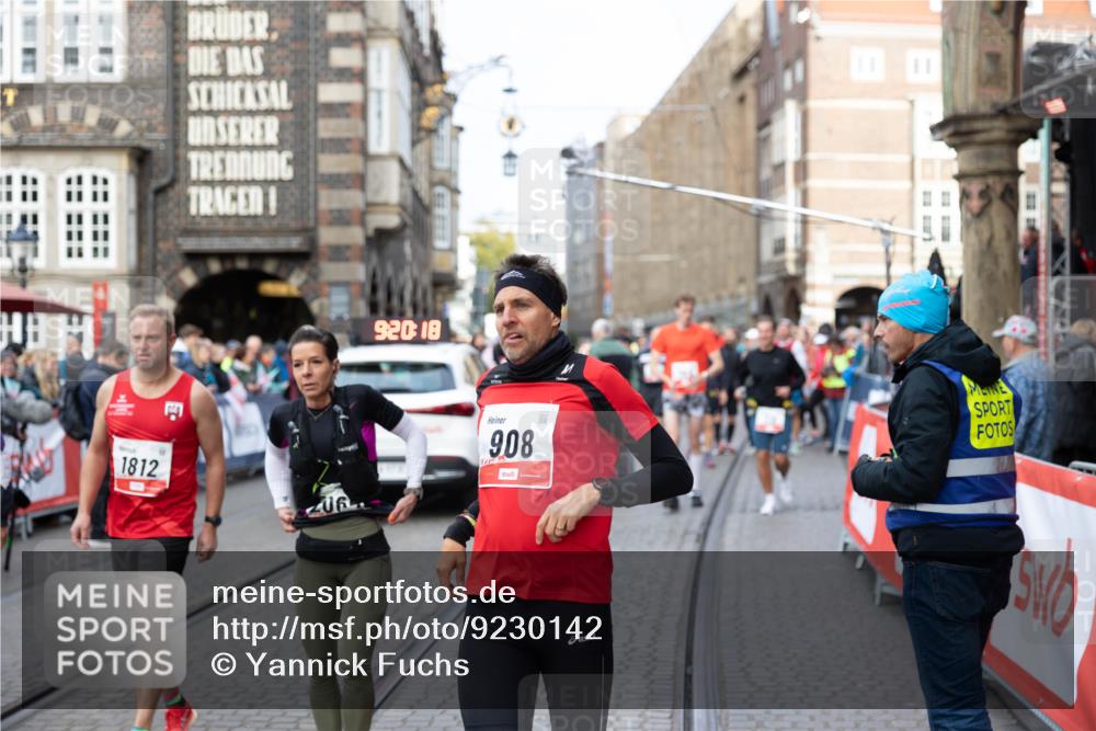 05.10.2025 - 20. swb-Marathon Bremen Yannick Fuchs http://msf.ph/oto/9230142 05.10.2025 09:20:18 Ziel  meine-sportfotos.de
