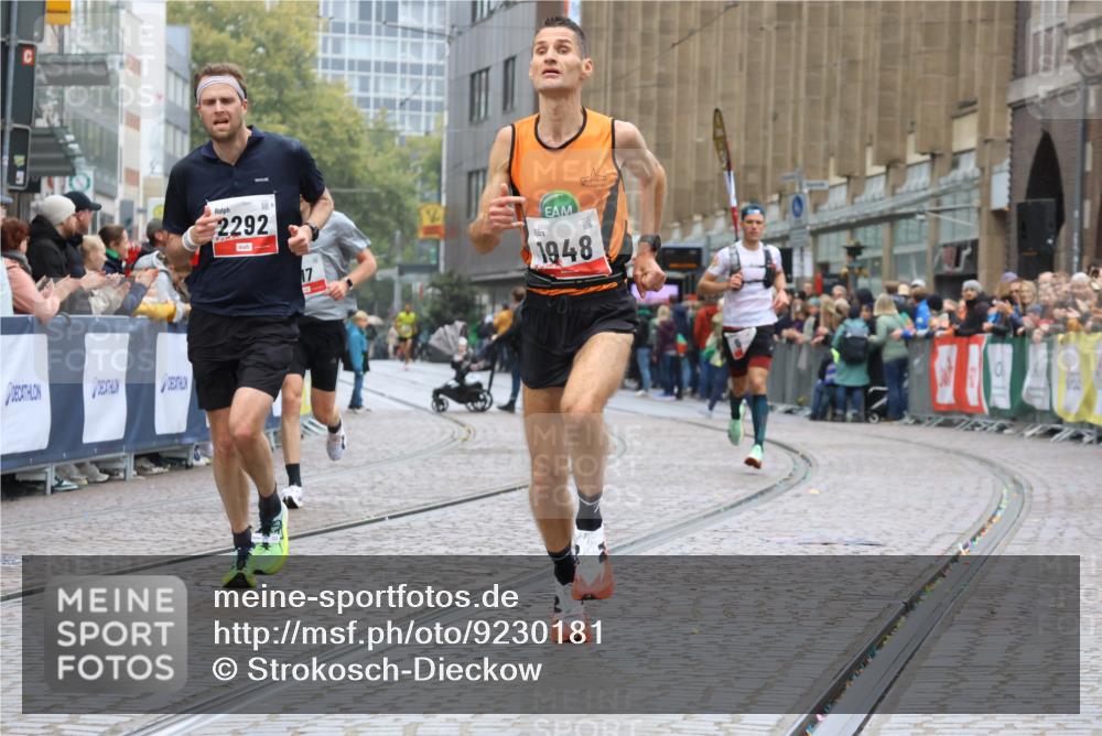 05.10.2025 - 20. swb-Marathon Bremen Strokosch-Dieckow http://msf.ph/oto/9230181 05.10.2025 12:28:52 Ziel 600, 717, 1113, 1948, 2159, 2292 meine-sportfotos.de