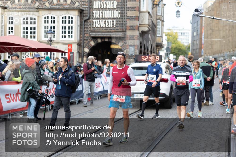 05.10.2025 - 20. swb-Marathon Bremen Yannick Fuchs http://msf.ph/oto/9230211 05.10.2025 09:20:28 Ziel  meine-sportfotos.de