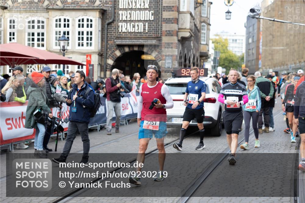 05.10.2025 - 20. swb-Marathon Bremen Yannick Fuchs http://msf.ph/oto/9230219 05.10.2025 09:20:28 Ziel  meine-sportfotos.de