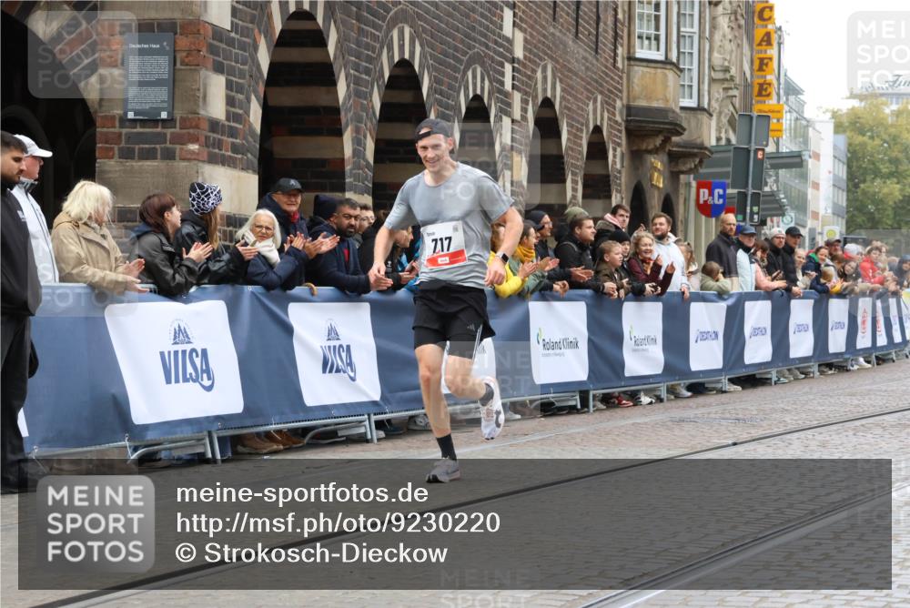 05.10.2025 - 20. swb-Marathon Bremen Strokosch-Dieckow http://msf.ph/oto/9230220 05.10.2025 12:28:56 Ziel 600, 717 meine-sportfotos.de