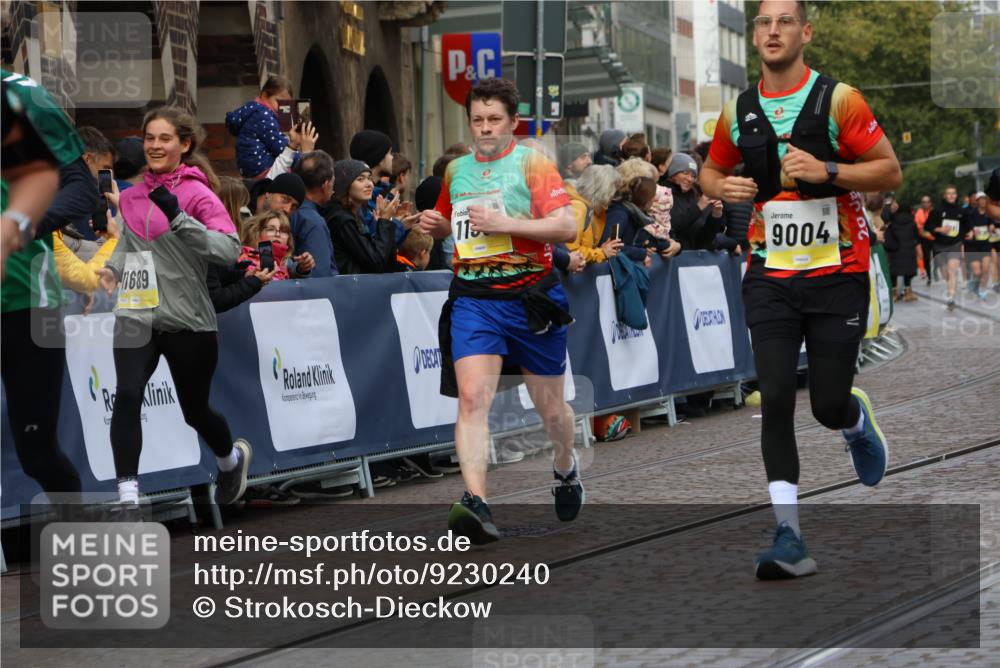 05.10.2025 - 20. swb-Marathon Bremen Strokosch-Dieckow http://msf.ph/oto/9230240 05.10.2025 10:51:48 Ziel 9004, 9506, 10436, 10968, 11080, 11361, 11394, 11689, 11696 meine-sportfotos.de