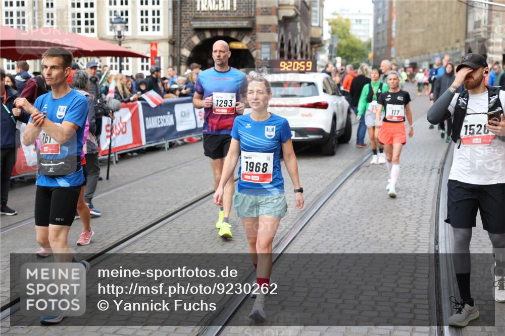 05.10.2025 - 20. swb-Marathon Bremen Yannick Fuchs http://msf.ph/oto/9230262 05.10.2025 09:21:00 Ziel  meine-sportfotos.de
