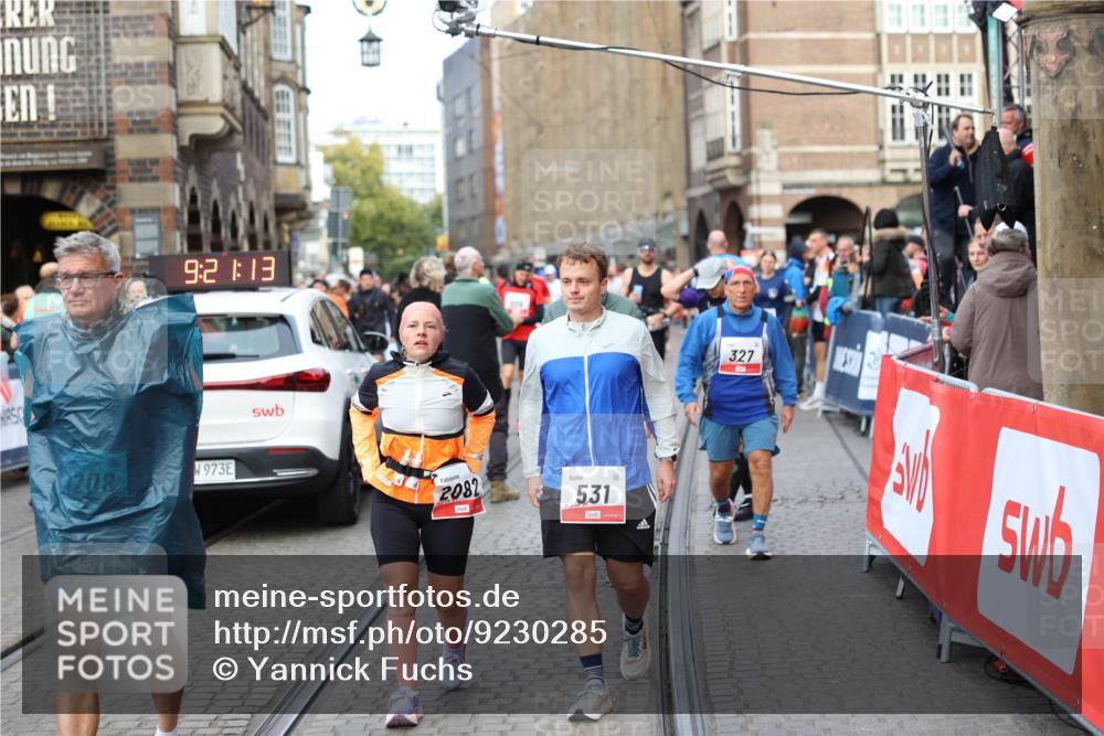 05.10.2025 - 20. swb-Marathon Bremen Yannick Fuchs http://msf.ph/oto/9230285 05.10.2025 09:21:14 Ziel  meine-sportfotos.de