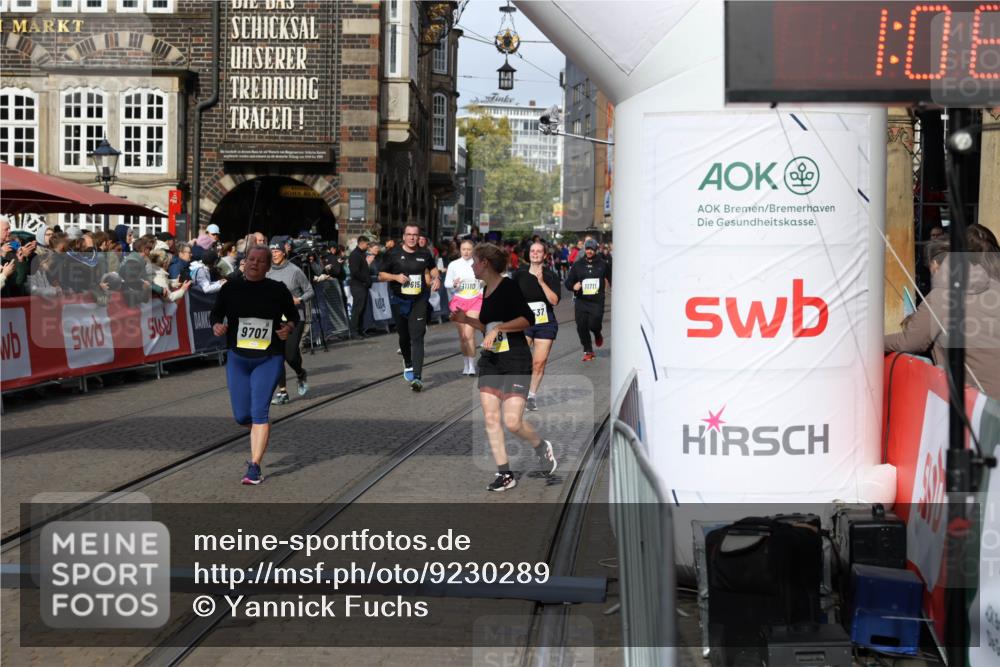 05.10.2025 - 20. swb-Marathon Bremen Yannick Fuchs http://msf.ph/oto/9230289 05.10.2025 11:02:34 Ziel 9707, 9802, 9839, 10093, 10194, 10615, 10821, 10829, 10982, 10983, 11386, 11537, 11538 meine-sportfotos.de