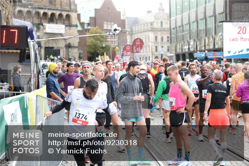 05.10.2025 - 20. swb-Marathon Bremen Yannick Fuchs http://msf.ph/oto/9230318 05.10.2025 09:21:17 Ziel  meine-sportfotos.de