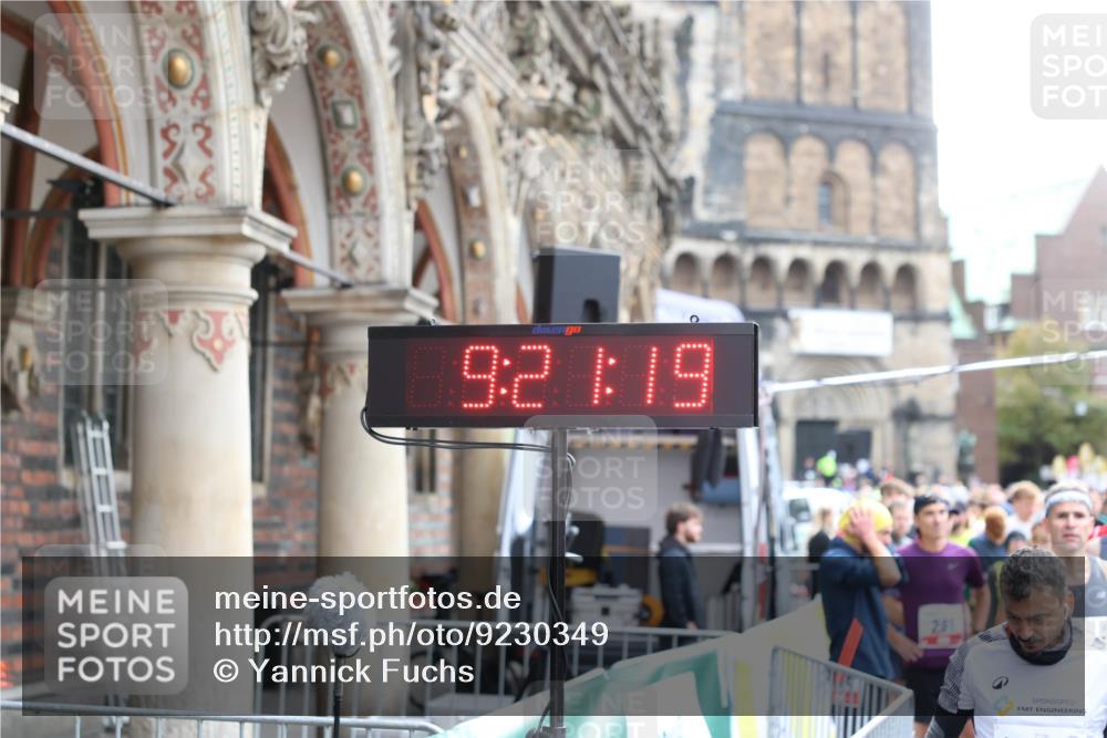 05.10.2025 - 20. swb-Marathon Bremen Yannick Fuchs http://msf.ph/oto/9230349 05.10.2025 09:21:19 Ziel  meine-sportfotos.de