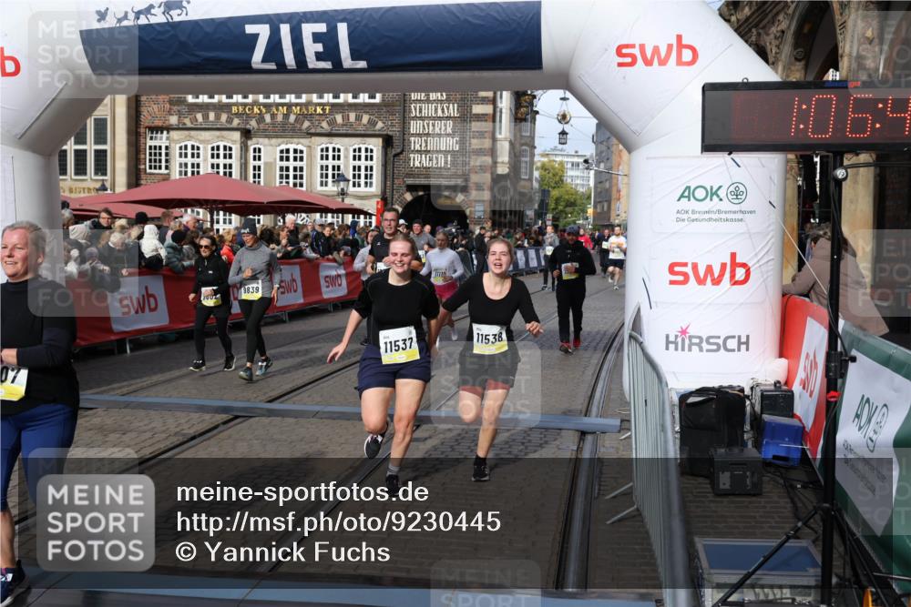 05.10.2025 - 20. swb-Marathon Bremen Yannick Fuchs http://msf.ph/oto/9230445 05.10.2025 11:02:37 Ziel 9468, 9647, 9707, 9802, 9839, 10033, 10093, 10615, 10982, 10983, 11110, 11537, 11538, 11711 meine-sportfotos.de