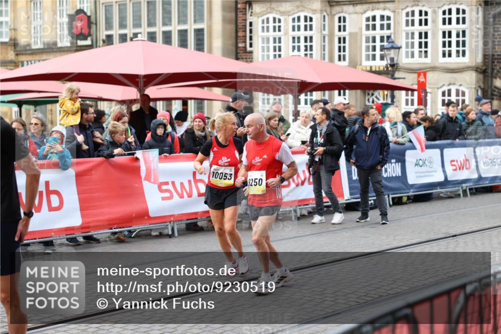 05.10.2025 - 20. swb-Marathon Bremen Yannick Fuchs http://msf.ph/oto/9230519 05.10.2025 09:50:01 Ziel  meine-sportfotos.de