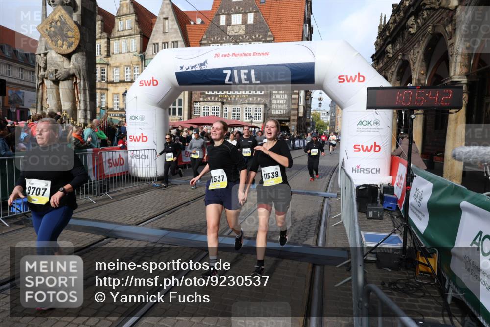 05.10.2025 - 20. swb-Marathon Bremen Yannick Fuchs http://msf.ph/oto/9230537 05.10.2025 11:02:38 Ziel 9468, 9647, 9707, 9802, 9839, 10033, 10595, 10598, 10615, 11110, 11160, 11537, 11538, 11711 meine-sportfotos.de