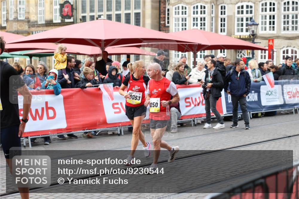 05.10.2025 - 20. swb-Marathon Bremen Yannick Fuchs http://msf.ph/oto/9230544 05.10.2025 09:50:01 Ziel  meine-sportfotos.de