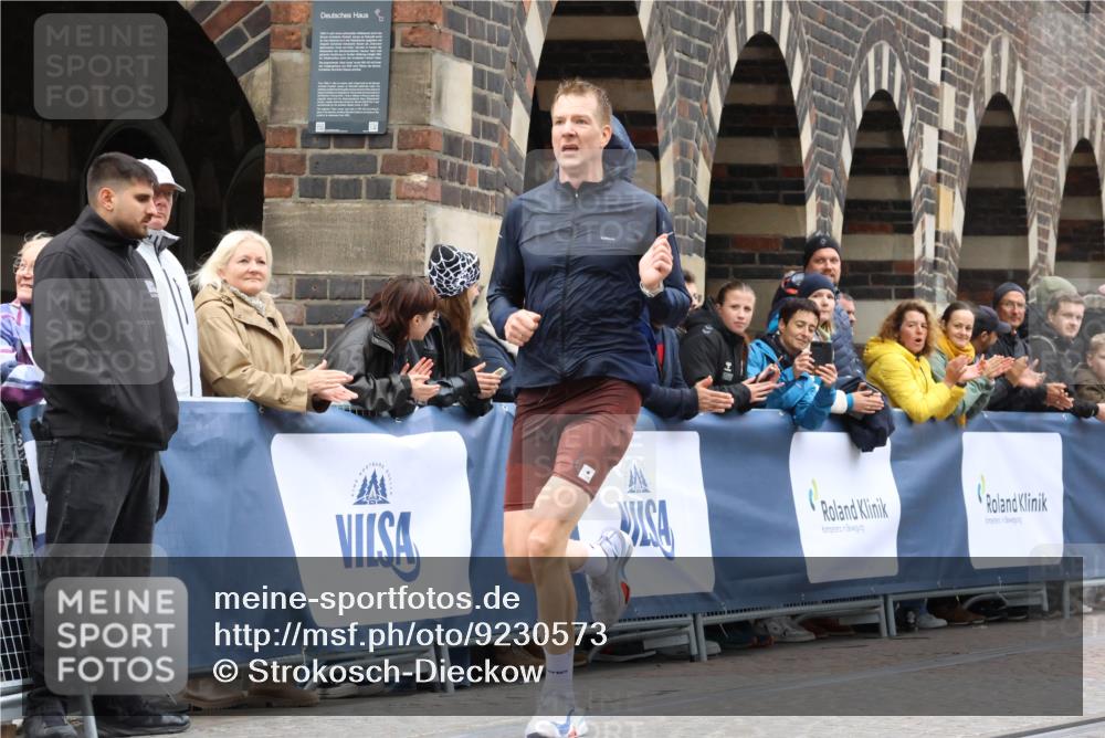 05.10.2025 - 20. swb-Marathon Bremen Strokosch-Dieckow http://msf.ph/oto/9230573 05.10.2025 12:29:20 Ziel 529 meine-sportfotos.de