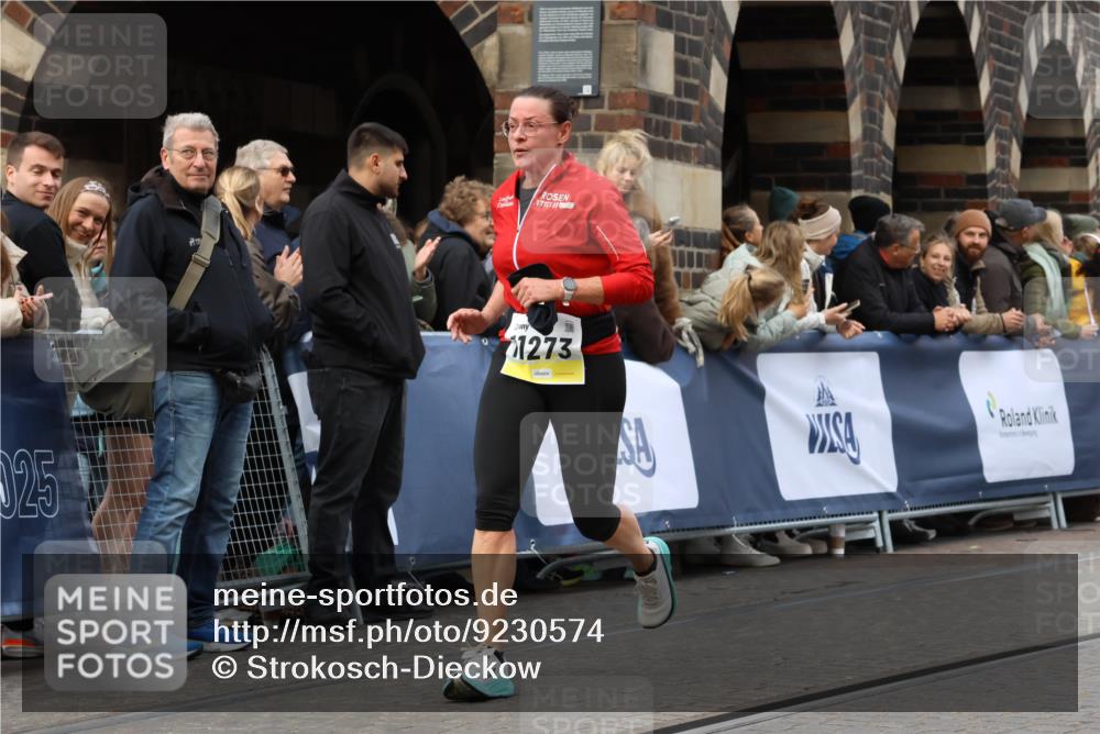 05.10.2025 - 20. swb-Marathon Bremen Strokosch-Dieckow http://msf.ph/oto/9230574 05.10.2025 10:52:03 Ziel 9196, 9226, 9939, 10240, 10438, 10727, 10977, 11273, 11641 meine-sportfotos.de