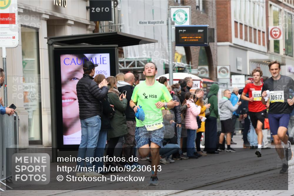 05.10.2025 - 20. swb-Marathon Bremen Strokosch-Dieckow http://msf.ph/oto/9230613 05.10.2025 10:38:30 Ziel 9341, 10352, 10409, 10517, 10862, 10967, 11132, 9341, 10352, 10409, 10517, 10862, 10967, 11132 meine-sportfotos.de