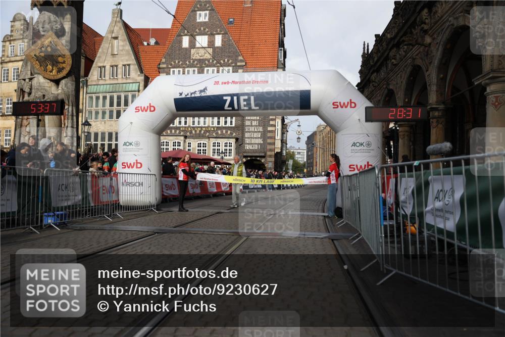 05.10.2025 - 20. swb-Marathon Bremen Yannick Fuchs http://msf.ph/oto/9230627 05.10.2025 10:24:26 Ziel  meine-sportfotos.de