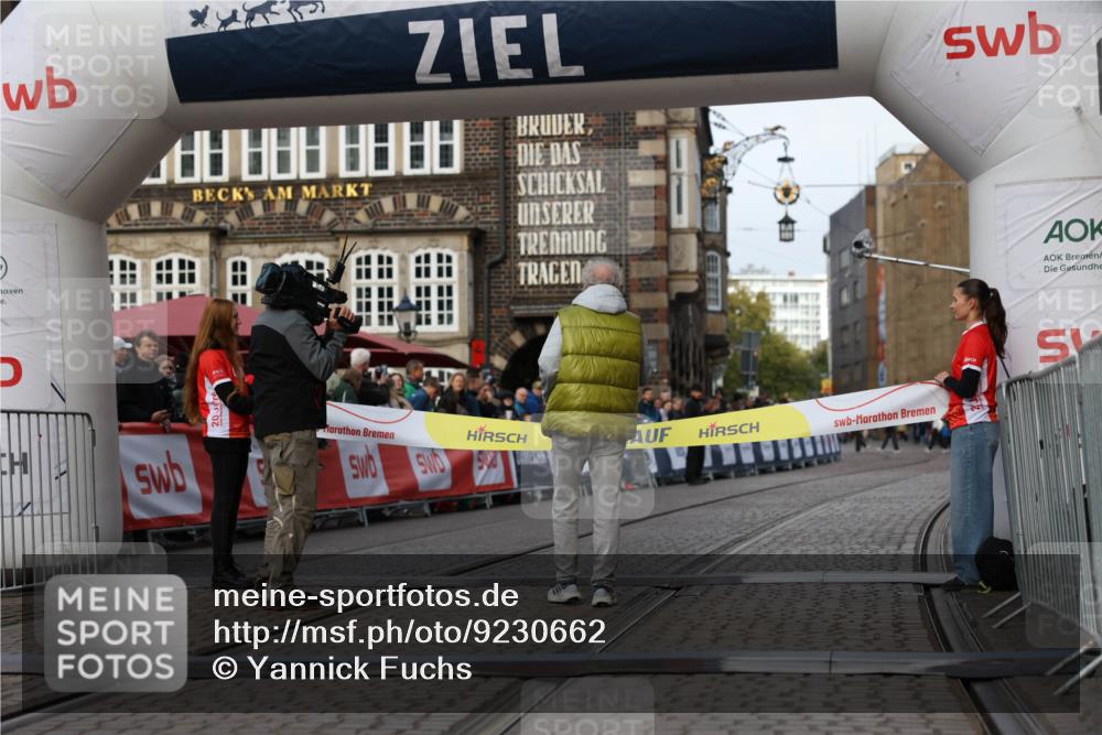 05.10.2025 - 20. swb-Marathon Bremen Yannick Fuchs http://msf.ph/oto/9230662 05.10.2025 10:25:13 Ziel  meine-sportfotos.de