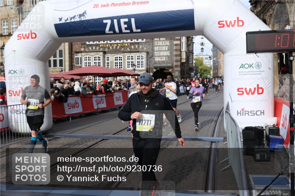 05.10.2025 - 20. swb-Marathon Bremen Yannick Fuchs http://msf.ph/oto/9230736 05.10.2025 11:02:41 Ziel 9468, 9647, 9707, 9802, 9839, 10033, 10595, 10598, 10615, 11110, 11160, 11537, 11538, 11711 meine-sportfotos.de
