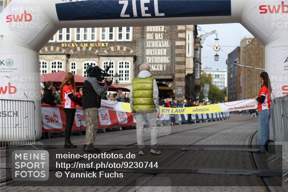 05.10.2025 - 20. swb-Marathon Bremen Yannick Fuchs http://msf.ph/oto/9230744 05.10.2025 10:26:09 Ziel  meine-sportfotos.de