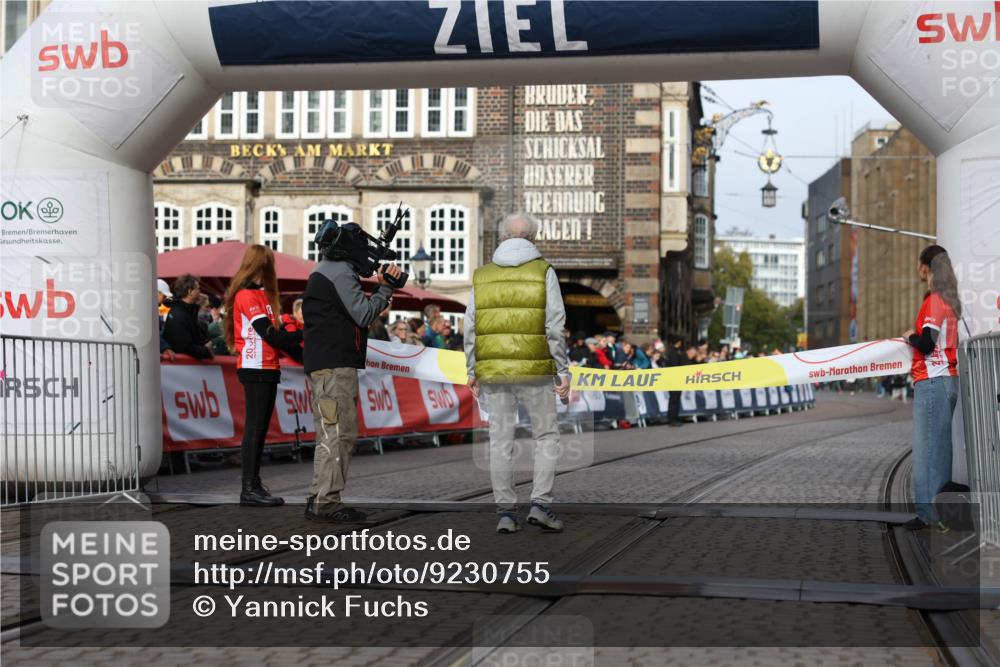 05.10.2025 - 20. swb-Marathon Bremen Yannick Fuchs http://msf.ph/oto/9230755 05.10.2025 10:26:09 Ziel  meine-sportfotos.de