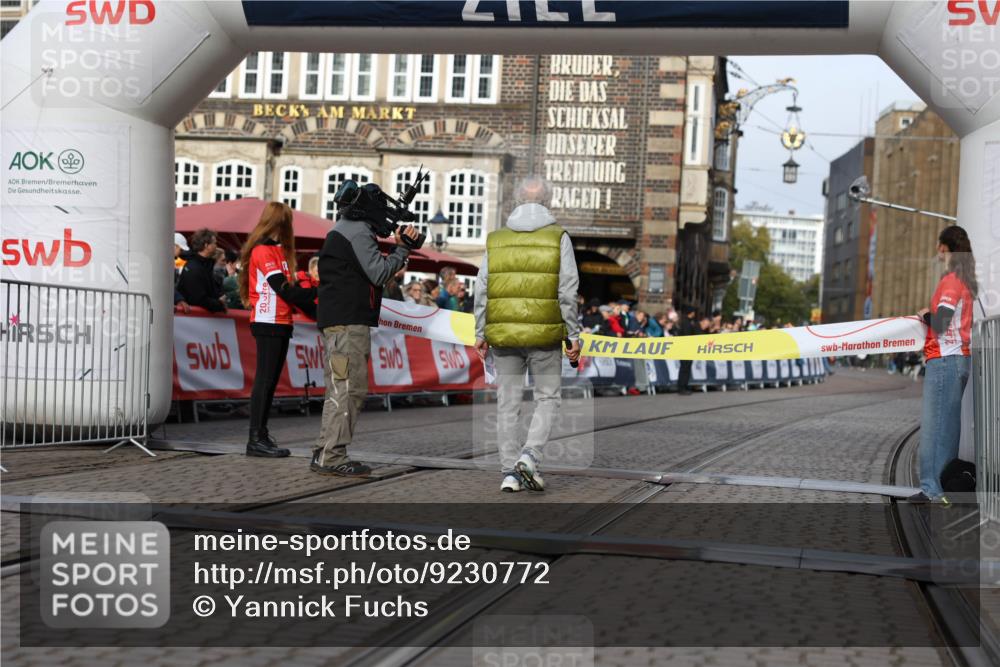 05.10.2025 - 20. swb-Marathon Bremen Yannick Fuchs http://msf.ph/oto/9230772 05.10.2025 10:26:09 Ziel  meine-sportfotos.de