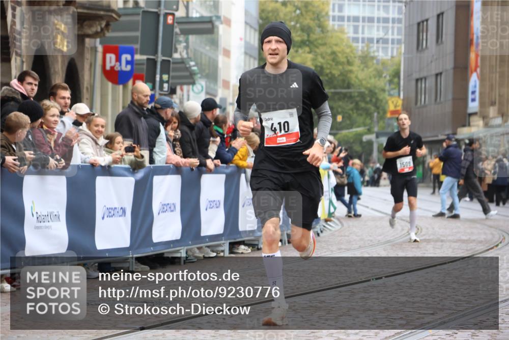 05.10.2025 - 20. swb-Marathon Bremen Strokosch-Dieckow http://msf.ph/oto/9230776 05.10.2025 12:29:39 Ziel 410 meine-sportfotos.de