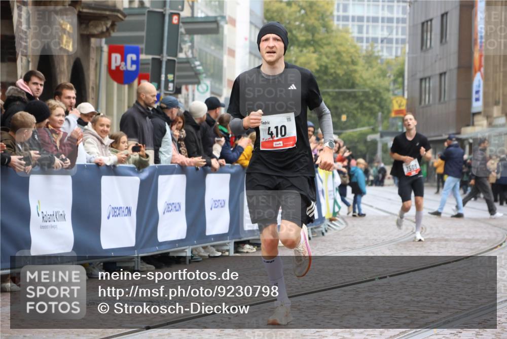 05.10.2025 - 20. swb-Marathon Bremen Strokosch-Dieckow http://msf.ph/oto/9230798 05.10.2025 12:29:39 Ziel 410 meine-sportfotos.de