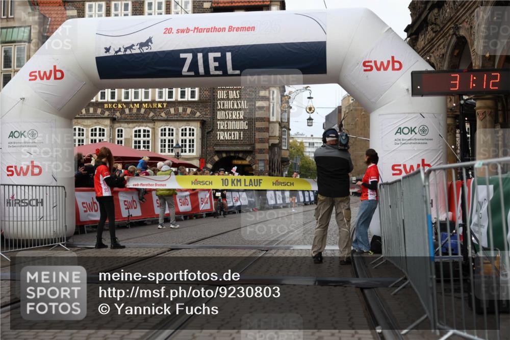 05.10.2025 - 20. swb-Marathon Bremen Yannick Fuchs http://msf.ph/oto/9230803 05.10.2025 10:27:08 Ziel 35 meine-sportfotos.de