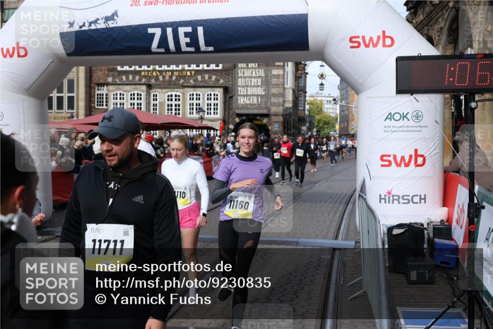 05.10.2025 - 20. swb-Marathon Bremen Yannick Fuchs http://msf.ph/oto/9230835 05.10.2025 11:02:42 Ziel 9468, 9647, 9707, 9802, 9839, 10033, 10595, 10598, 10615, 10825, 11110, 11160, 11537, 11538, 11711 meine-sportfotos.de