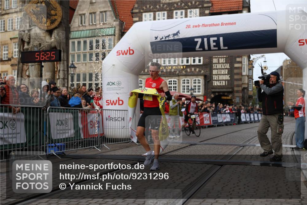 05.10.2025 - 20. swb-Marathon Bremen Yannick Fuchs http://msf.ph/oto/9231296 05.10.2025 10:27:14 Ziel 35 meine-sportfotos.de