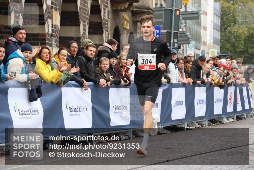 05.10.2025 - 20. swb-Marathon Bremen Strokosch-Dieckow http://msf.ph/oto/9231353 05.10.2025 12:30:21 Ziel 304 meine-sportfotos.de