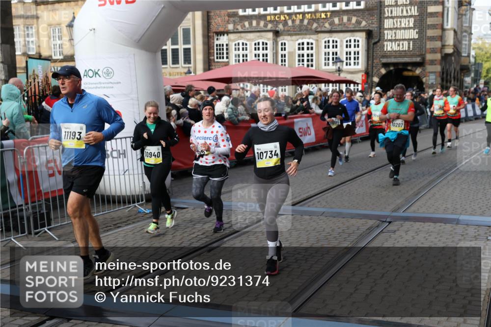 05.10.2025 - 20. swb-Marathon Bremen Yannick Fuchs http://msf.ph/oto/9231374 05.10.2025 11:02:58 Ziel 9331, 9360, 9516, 9846, 10129, 10167, 10207, 10530, 10656, 10734, 10803, 10804, 10940, 11087, 11193, 11504, 11576, 11667, 11668 meine-sportfotos.de