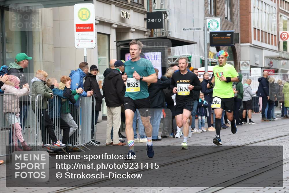 05.10.2025 - 20. swb-Marathon Bremen Strokosch-Dieckow http://msf.ph/oto/9231415 05.10.2025 10:39:22 Ziel 9213, 9289, 9671, 9922, 10052, 10171, 10175, 10176, 10525, 10753, 11335, 11349, 11418, 11474, 9213, 9289, 9671, 9922, 10052, 10171, 10175, 10176, 10525, 10753, 11335, 11349, 11418, 11474 meine-sportfotos.de