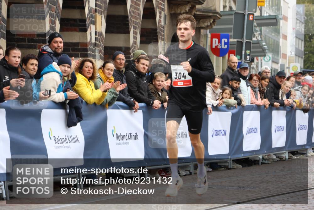 05.10.2025 - 20. swb-Marathon Bremen Strokosch-Dieckow http://msf.ph/oto/9231432 05.10.2025 12:30:21 Ziel 304 meine-sportfotos.de