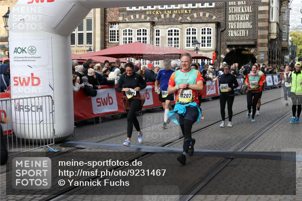 05.10.2025 - 20. swb-Marathon Bremen Yannick Fuchs http://msf.ph/oto/9231467 05.10.2025 11:02:59 Ziel 9331, 9360, 9516, 9644, 9846, 10129, 10167, 10207, 10656, 10734, 10803, 10804, 10940, 11087, 11193, 11312, 11504, 11576, 11667, 11668 meine-sportfotos.de