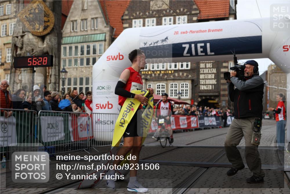 05.10.2025 - 20. swb-Marathon Bremen Yannick Fuchs http://msf.ph/oto/9231506 05.10.2025 10:27:17 Ziel 35 meine-sportfotos.de