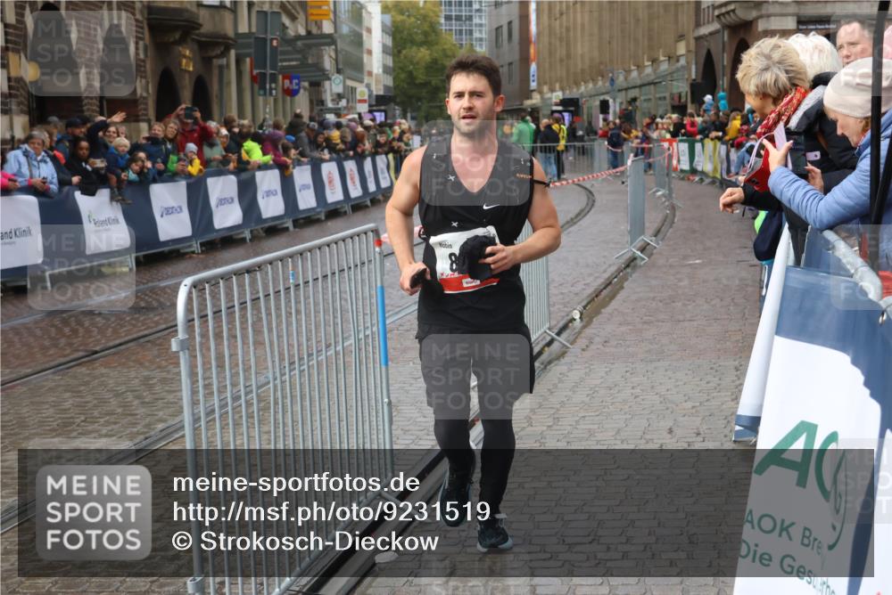 05.10.2025 - 20. swb-Marathon Bremen Strokosch-Dieckow http://msf.ph/oto/9231519 05.10.2025 15:14:14 Ziel 855 meine-sportfotos.de