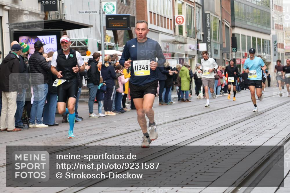 05.10.2025 - 20. swb-Marathon Bremen Strokosch-Dieckow http://msf.ph/oto/9231587 05.10.2025 10:39:30 Ziel 9213, 9922, 10052, 10171, 10175, 10176, 10276, 10753, 11335, 11349, 11418, 9213, 9922, 10052, 10171, 10175, 10176, 10276, 10753, 11335, 11349, 11418 meine-sportfotos.de