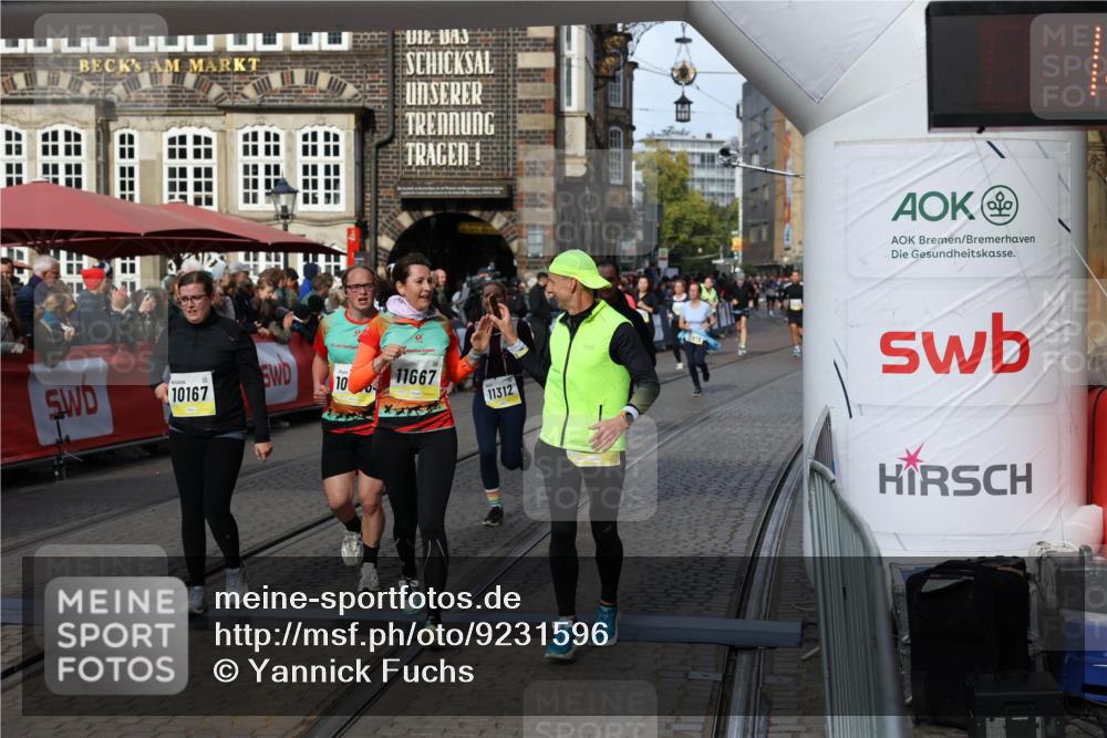 05.10.2025 - 20. swb-Marathon Bremen Yannick Fuchs http://msf.ph/oto/9231596 05.10.2025 11:03:01 Ziel 9644, 9846, 10129, 10167, 10207, 10656, 10734, 10940, 11087, 11193, 11312, 11504, 11576, 11667, 11668, 11735 meine-sportfotos.de
