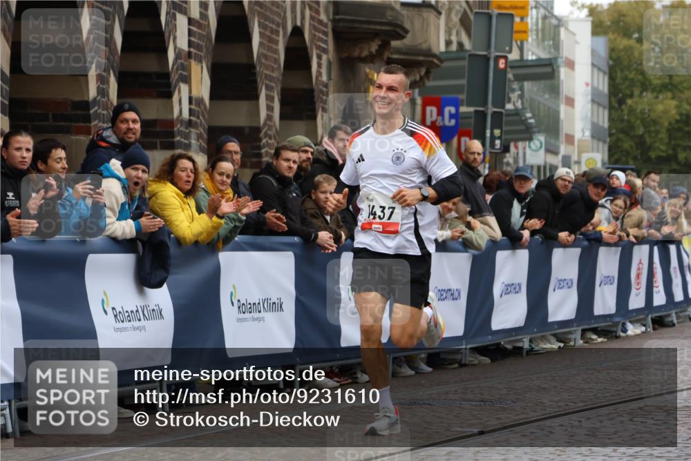 05.10.2025 - 20. swb-Marathon Bremen Strokosch-Dieckow http://msf.ph/oto/9231610 05.10.2025 12:30:48 Ziel 1437 meine-sportfotos.de