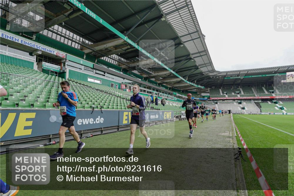 05.10.2025 - 20. swb-Marathon Bremen Michael Burmester http://msf.ph/oto/9231616 05.10.2025 12:51:20 Laufen im Stadion 122, 334, 503, 601, 688, 745, 750, 1037, 1064, 1120, 1166, 1314, 1450, 1499, 1577, 1689, 1701, 1748, 1909, 1911, 2059, 2279, 2283, 2350, 2447, 2493, 2526, 3267, 3419, 3608, 3661, 4032, 4104, 4260, 4654, 4687, 4962, 5551, 5817, 5838, 5910, 6066, 6210, 6252, 6401, 6477, 6775, 7713, 7723, 8066, 8083, 8682, 8740, 8780, 8995, 736, 745, 1025, 1033, 1044, 1166, 1359, 2381, 3228, 3291, 4366, 5184, 5418, 5564, 6681, 6717, 7493 meine-sportfotos.de