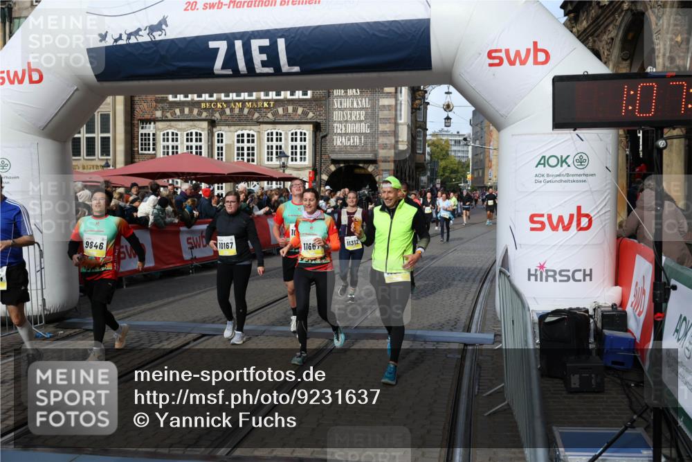 05.10.2025 - 20. swb-Marathon Bremen Yannick Fuchs http://msf.ph/oto/9231637 05.10.2025 11:03:01 Ziel 9644, 9846, 10129, 10167, 10207, 10656, 10734, 10940, 11087, 11193, 11312, 11504, 11576, 11667, 11668, 11735 meine-sportfotos.de