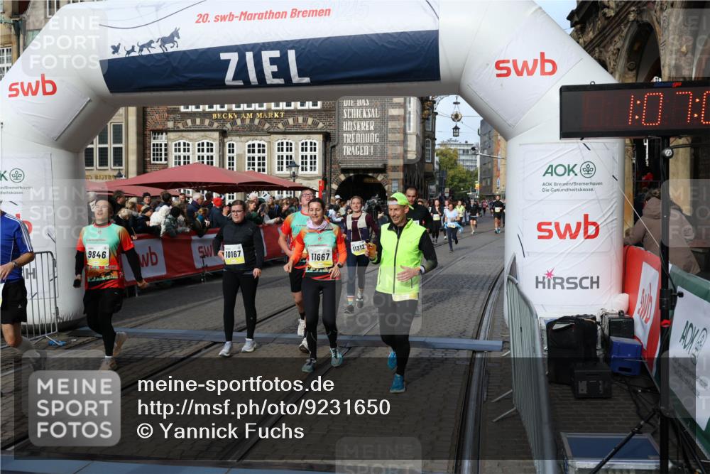 05.10.2025 - 20. swb-Marathon Bremen Yannick Fuchs http://msf.ph/oto/9231650 05.10.2025 11:03:02 Ziel 9644, 9846, 10167, 10207, 10656, 10734, 10940, 11087, 11193, 11312, 11504, 11576, 11667, 11668, 11735 meine-sportfotos.de
