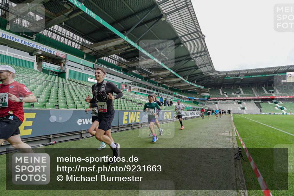 05.10.2025 - 20. swb-Marathon Bremen Michael Burmester http://msf.ph/oto/9231663 05.10.2025 12:51:24 Laufen im Stadion 334, 503, 601, 750, 754, 914, 1037, 1064, 1120, 1314, 1450, 1499, 1577, 1689, 1701, 1748, 1909, 1911, 2059, 2279, 2283, 2350, 2447, 2493, 2526, 3267, 3419, 3608, 3661, 4032, 4104, 4260, 4652, 4654, 4687, 5551, 5817, 5838, 5847, 5910, 6066, 6210, 6252, 6401, 6477, 6773, 6775, 7713, 7723, 8066, 8083, 8682, 8740, 8780, 8995, 122, 688, 736, 745, 1025, 1033, 1044, 1166, 1359, 2381, 3291, 4366, 4962, 5184, 5418, 6681, 7493 meine-sportfotos.de