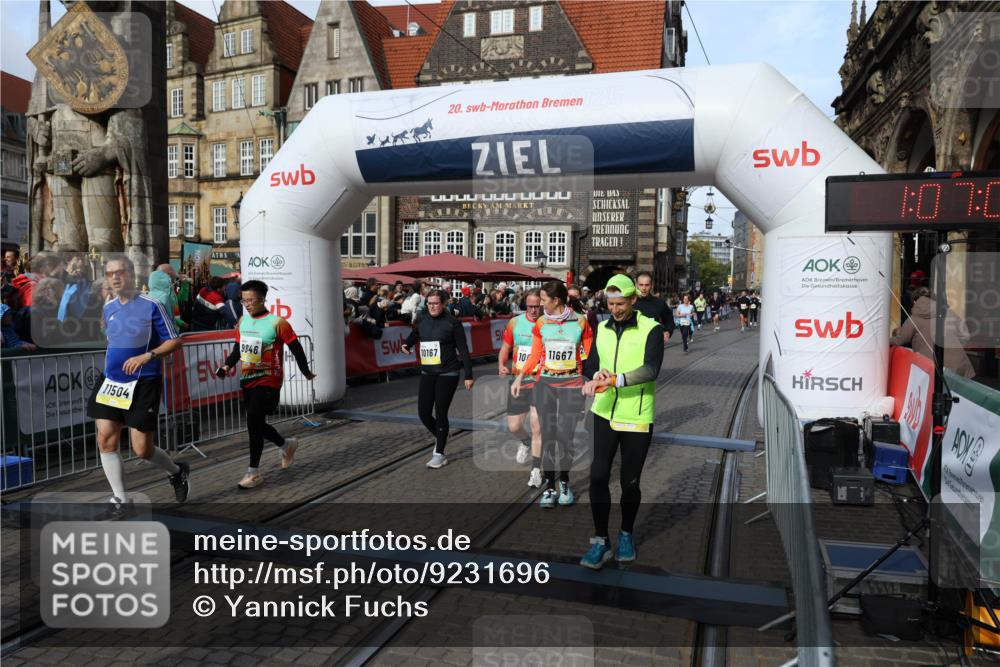 05.10.2025 - 20. swb-Marathon Bremen Yannick Fuchs http://msf.ph/oto/9231696 05.10.2025 11:03:02 Ziel 9644, 9846, 10167, 10207, 10656, 10734, 10940, 11087, 11193, 11312, 11504, 11576, 11667, 11668, 11735 meine-sportfotos.de