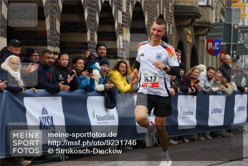 05.10.2025 - 20. swb-Marathon Bremen Strokosch-Dieckow http://msf.ph/oto/9231746 05.10.2025 12:30:48 Ziel 1437 meine-sportfotos.de