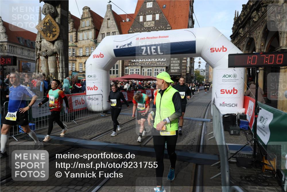 05.10.2025 - 20. swb-Marathon Bremen Yannick Fuchs http://msf.ph/oto/9231755 05.10.2025 11:03:03 Ziel 9644, 9846, 10167, 10207, 10656, 10734, 10876, 10940, 11087, 11312, 11504, 11576, 11667, 11668, 11735 meine-sportfotos.de
